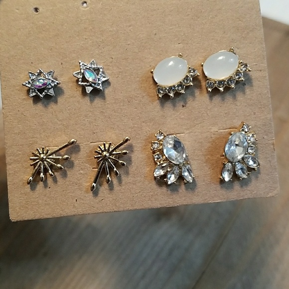 💝AMERICAN EAGLE Outfitters New! 4 Pairs Earrings - Picture 4 of 4